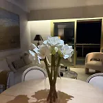 Stunning 3-room With Panoramic Views Over Cannes Daire