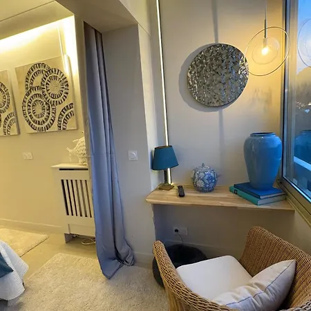 Stunning 3-room With Panoramic Views Over Cannes * Le Cannet