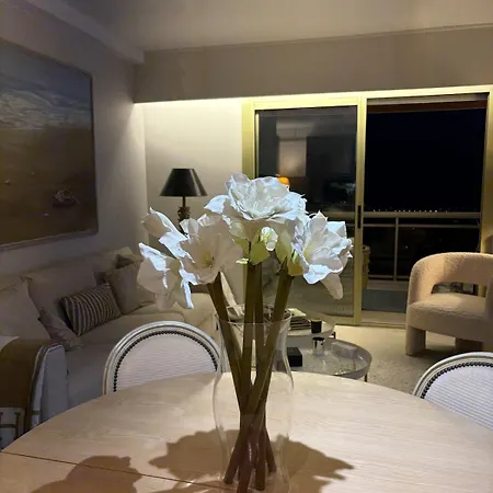 Stunning 3-room With Panoramic Views Over Cannes Lägenhet
