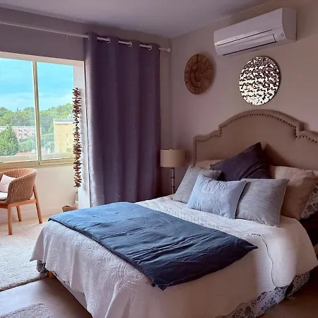 Lägenhet Stunning 3-room With Panoramic Views Over Cannes Le Cannet