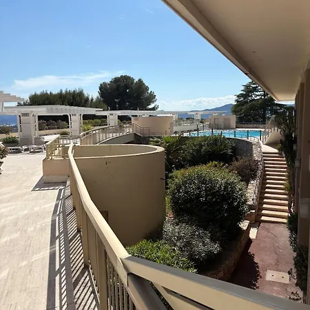 Stunning 3-room With Panoramic Views Over Cannes * Le Cannet