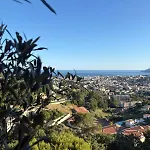 Stunning 3-room With Panoramic Views Over Cannes Appartamento
