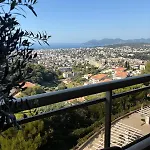 Appartamento Stunning 3-room With Panoramic Views Over Cannes