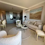 Stunning 3-room With Panoramic Views Over Cannes Appartamento