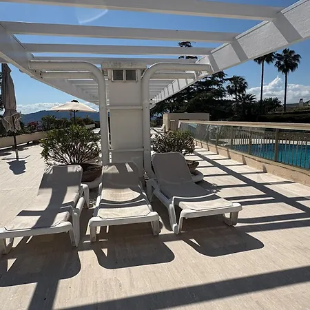 Stunning 3-room With Panoramic Views Over Cannes * لو كانيت